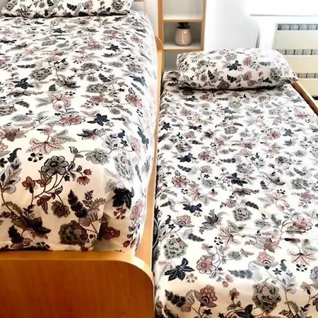 Nuevo Con Piscina A 2 Minutos Estacion Tren Ave Apartment