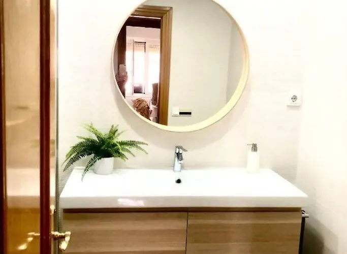 아파트 Nuevo! Con Piscina A 2 Minutos Estacion Tren Ave. *