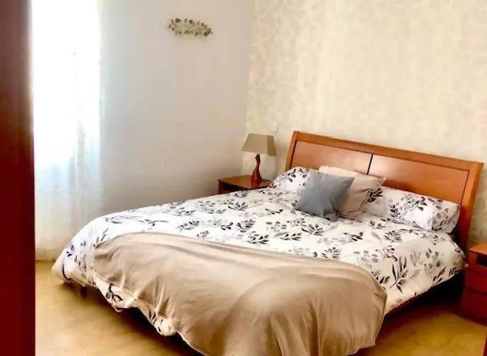 아파트 Nuevo! Con Piscina A 2 Minutos Estacion Tren Ave. *