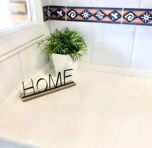 아파트 Nuevo! Con Piscina A 2 Minutos Estacion Tren Ave.